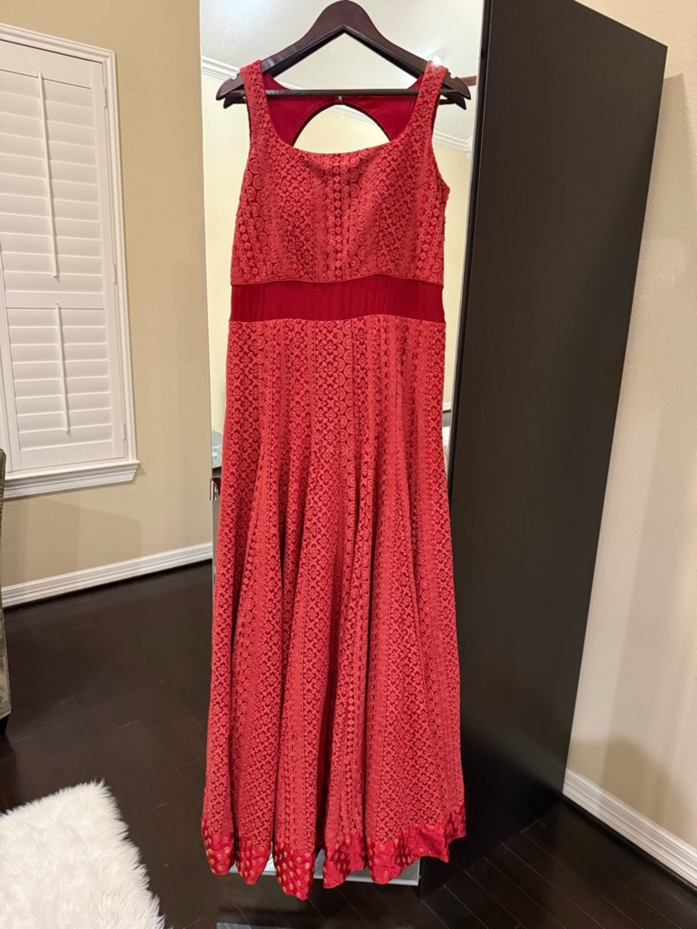 Red Lace Sleeveless Maxi Dress